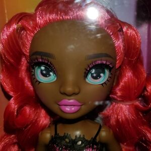 NEW Rainbow High Darla Roselyn Doll Bold makeup Fashion Art School Hot PINK Hair